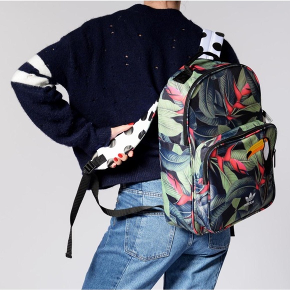 Adidas Originals Classic Backpack CE5640 Tucan - Picture 3 of 3